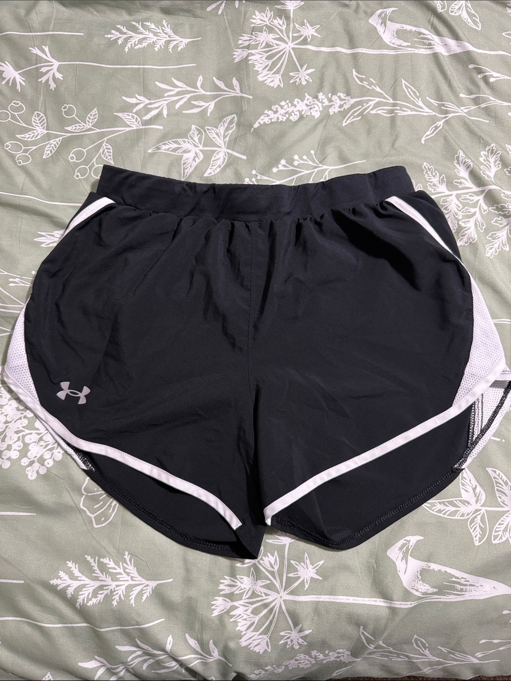 Under Armour Women’s Black Athletic Shorts with White Trim | Medium